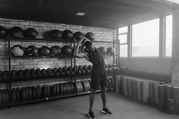 Musculation et yoga : Une routine d'entraînement complète